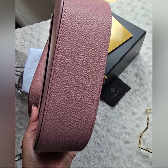 Versace Virtus Pink Calf
Leather Shoulder/Crossbody Bag - Picture 4 of 7